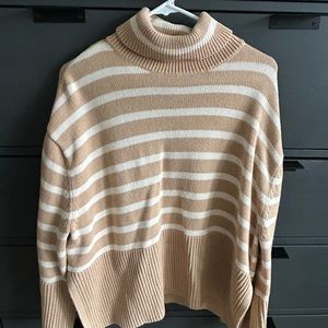 Gap Turtleneck sweater